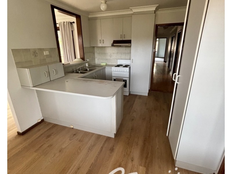 28 Christiansen Avenue, Old Erowal Bay NSW 2540