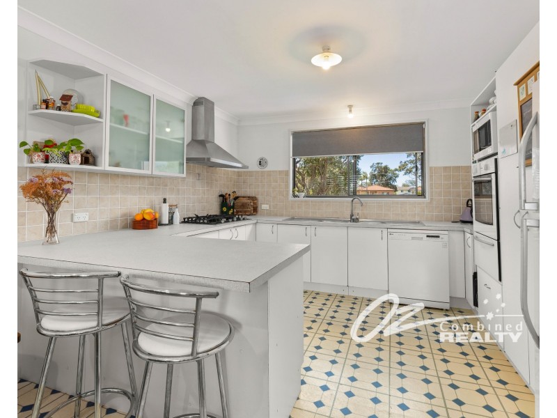 140 Macleans Point Road, Sanctuary Point NSW 2540
