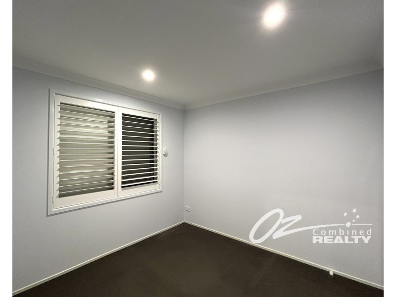 100 Links Avenue, Sanctuary Point NSW 2540