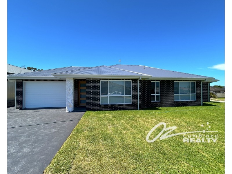 2 Wullun Close, Sanctuary Point NSW 2540