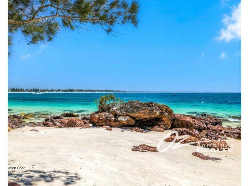 12 Vincent Street, Vincentia NSW 2540