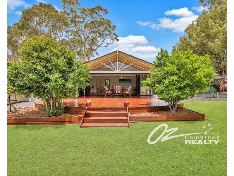 11 Clarendon Crescent, Basin View NSW 2540