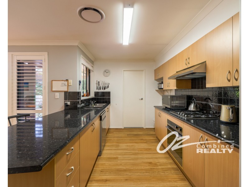 11 Clarendon Crescent, Basin View NSW 2540