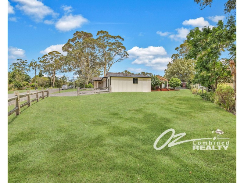 11 Clarendon Crescent, Basin View NSW 2540