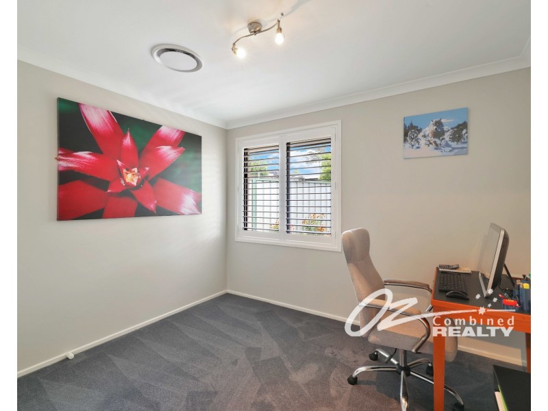 11 Clarendon Crescent, Basin View NSW 2540