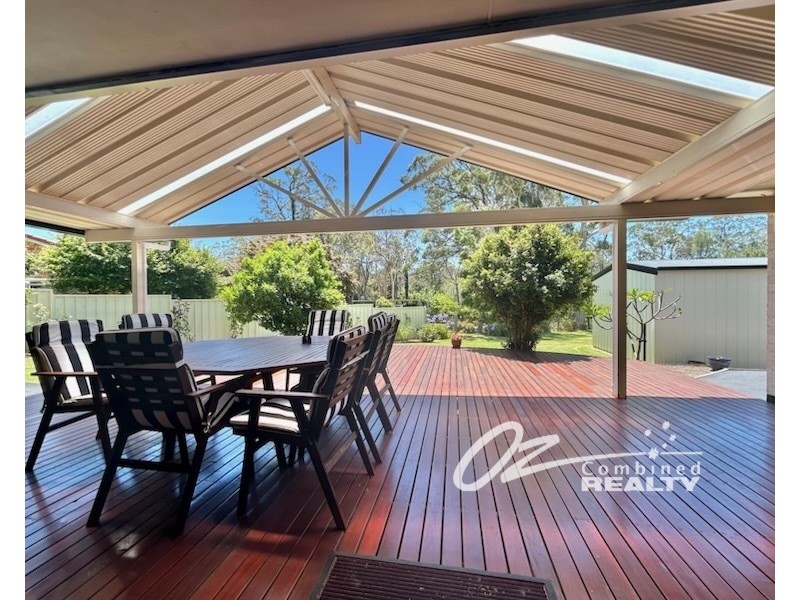 11 Clarendon Crescent, Basin View NSW 2540