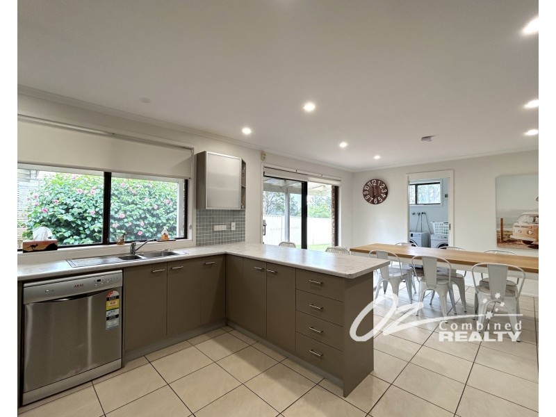 79 Paradise Beach Road, Sanctuary Point NSW 2540