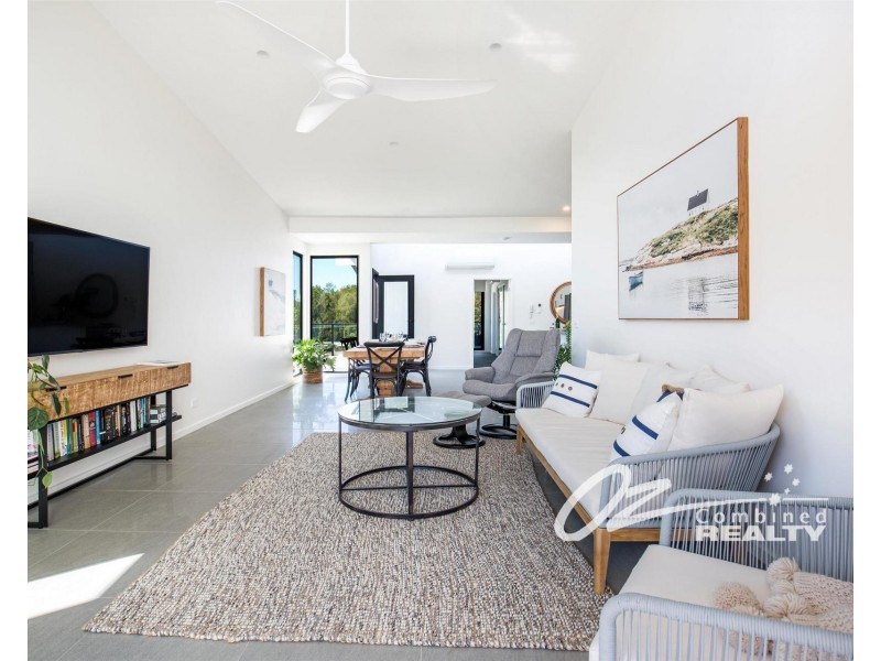 8/13 Nowra Street, Huskisson NSW 2540
