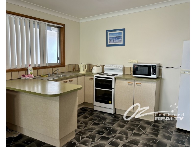 a/1 Deas Thomson Street, Vincentia NSW 2540