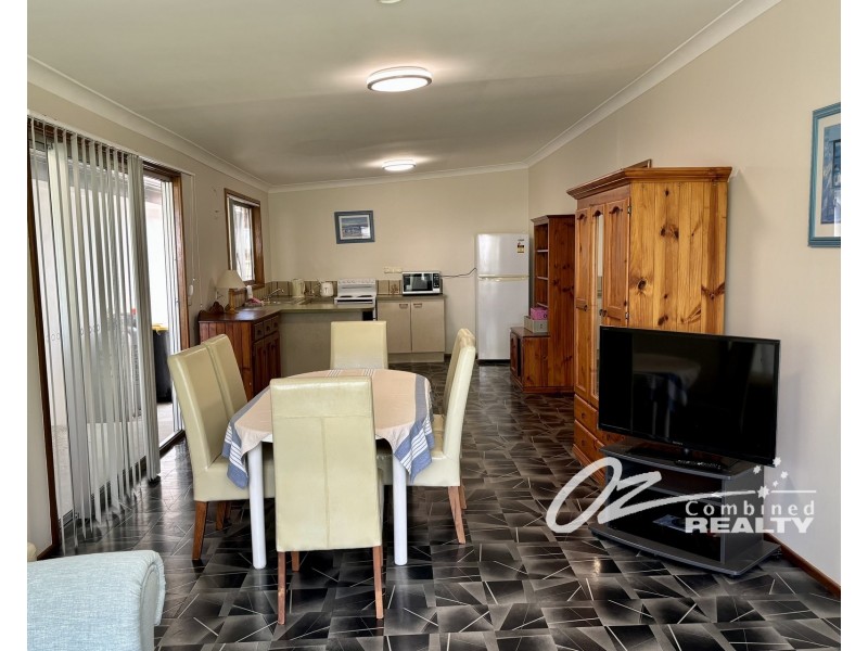 a/1 Deas Thomson Street, Vincentia NSW 2540