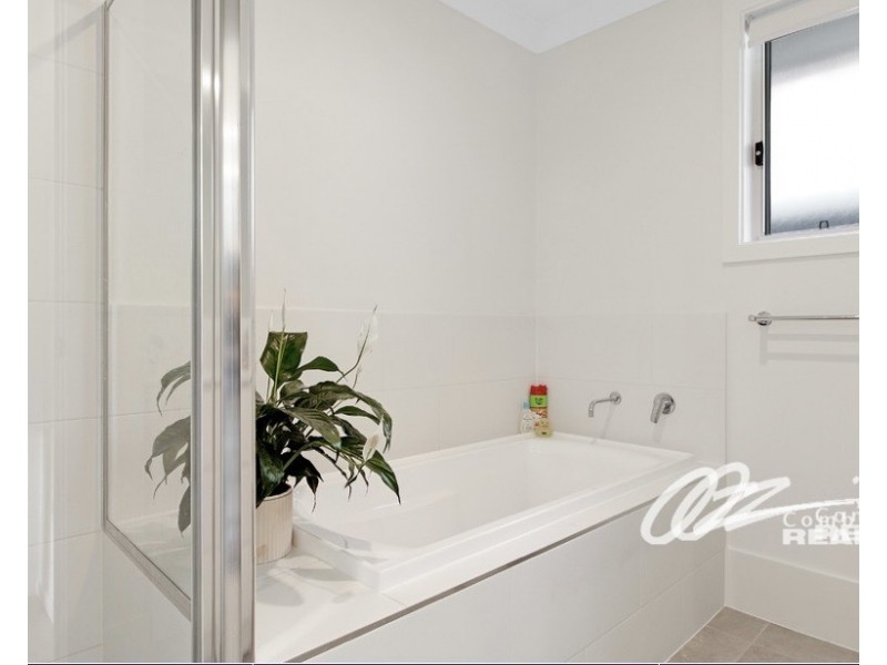 B/4 Coaster Circuit, Vincentia NSW 2540