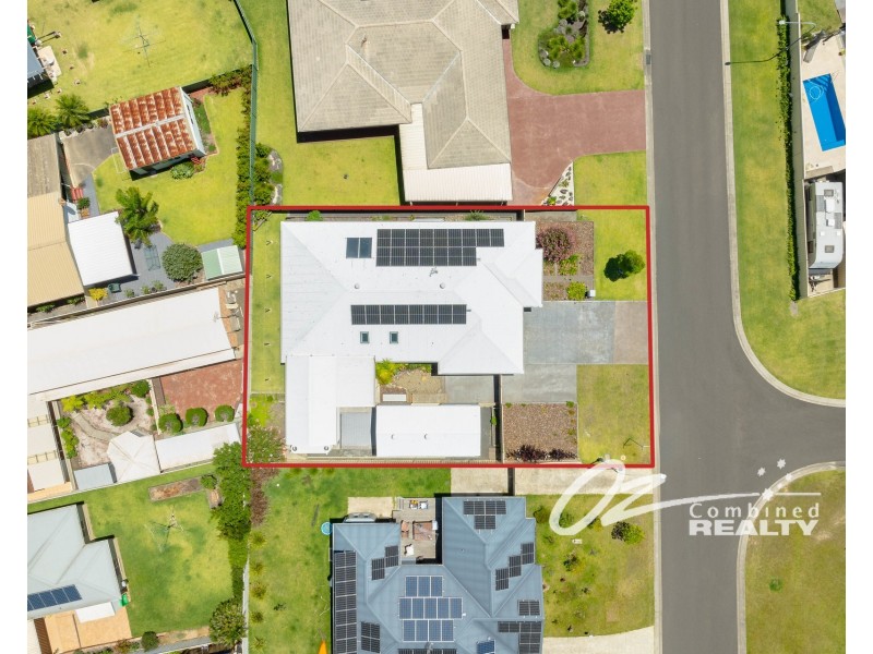100 Links Avenue, Sanctuary Point NSW 2540