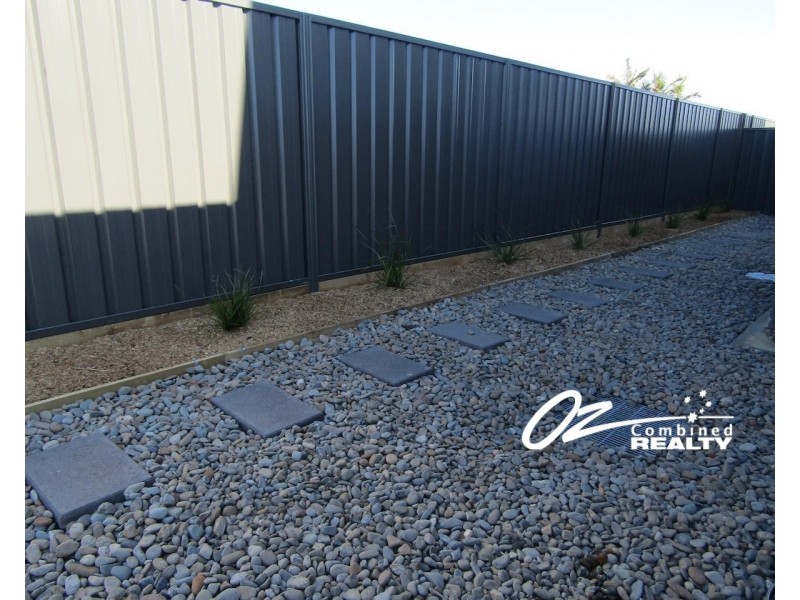 b/5 Nadine Street, Sanctuary Point NSW 2540