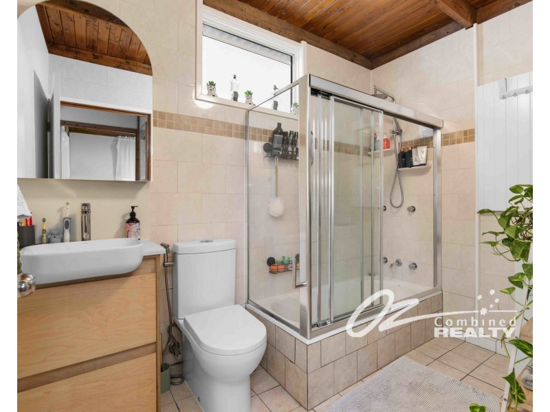8 Boronia Avenue, Sanctuary Point NSW 2540