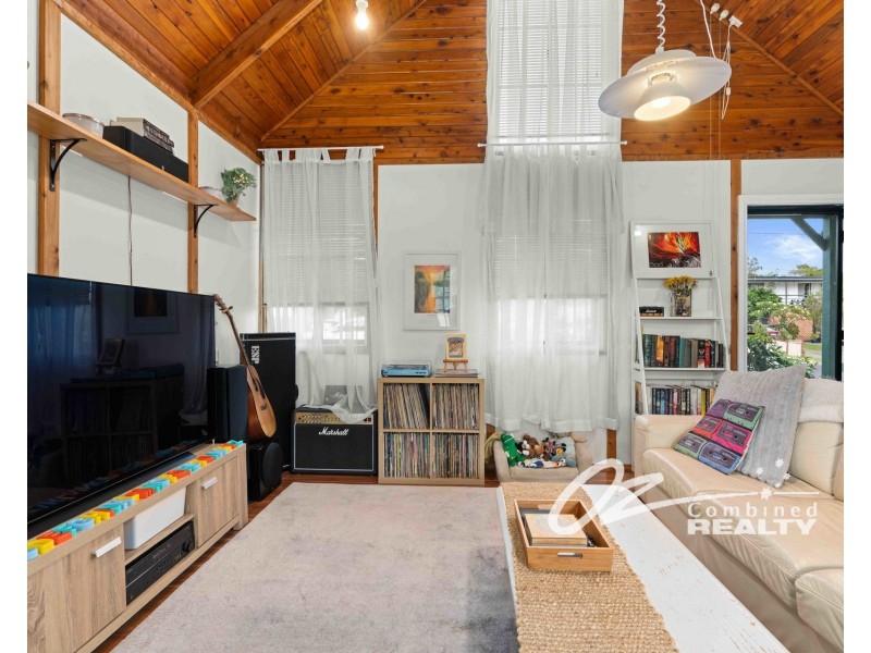 8 Boronia Avenue, Sanctuary Point NSW 2540