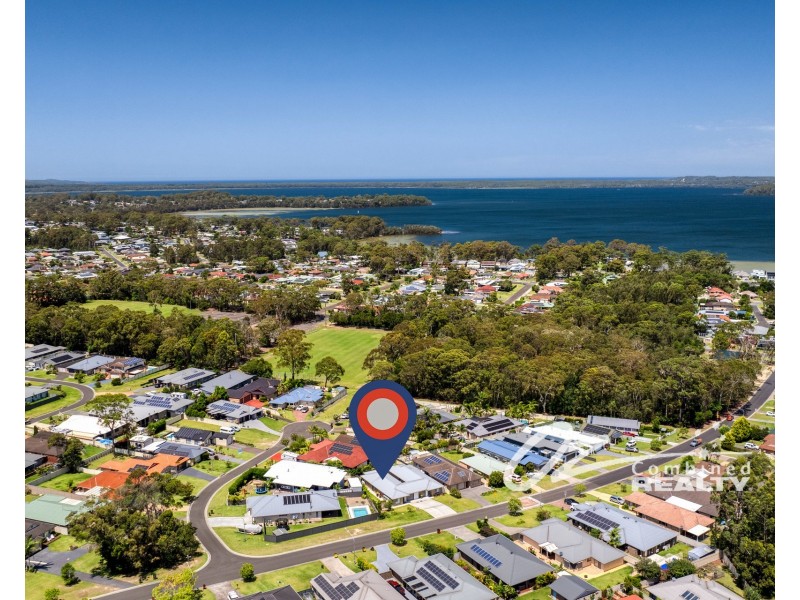 18B Hewitt Avenue, St Georges Basin NSW 2540