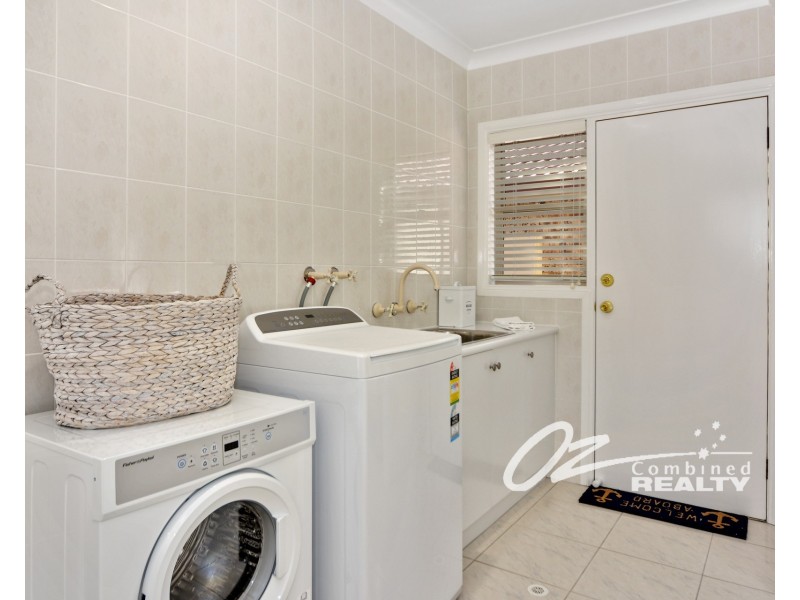 22 Loralyn Avenue, St Georges Basin NSW 2540