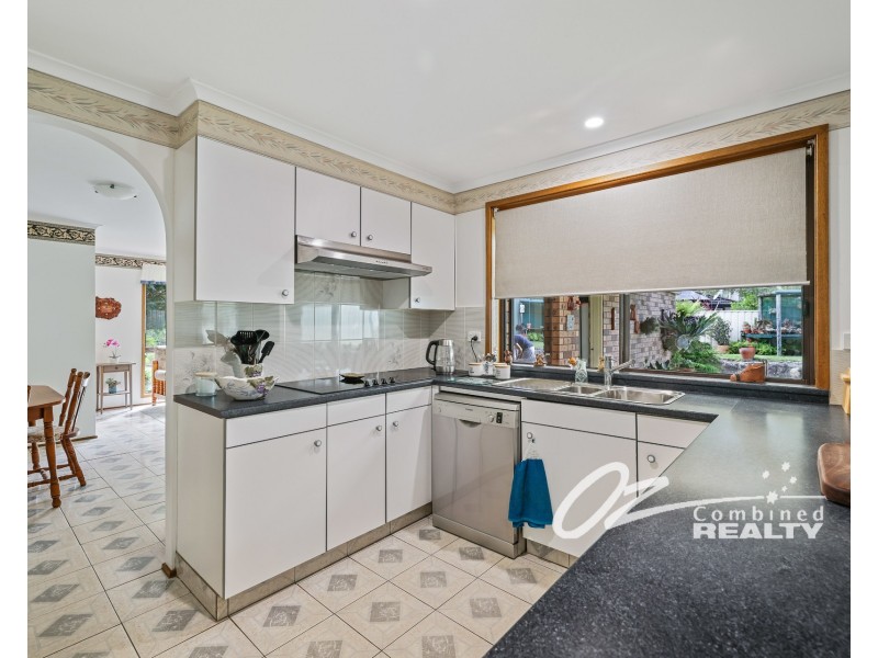 13 Clarendon Crescent, Basin View NSW 2540