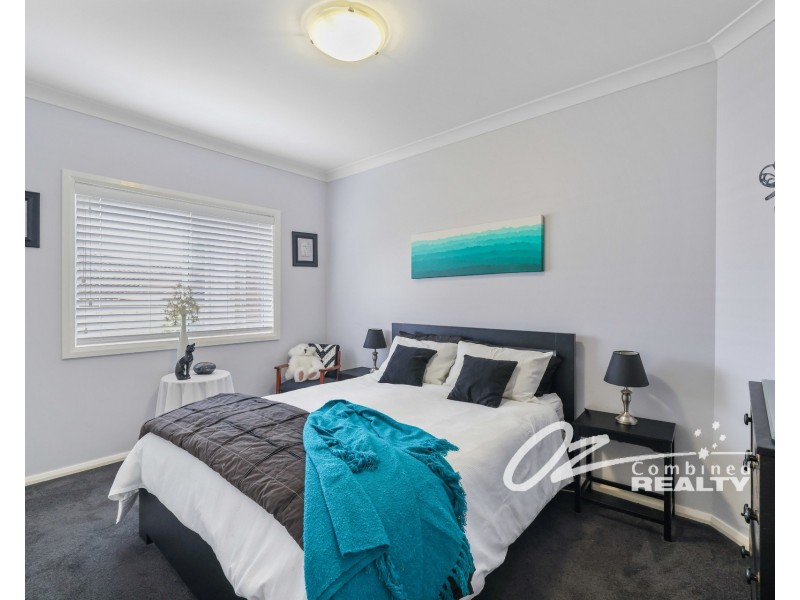 1 Firman Glen, St Georges Basin NSW 2540