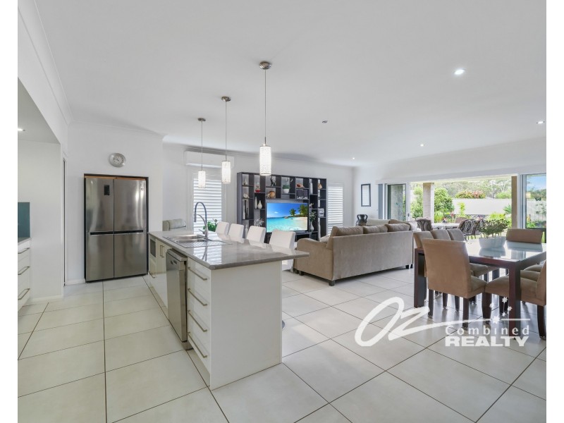 1 Firman Glen, St Georges Basin NSW 2540