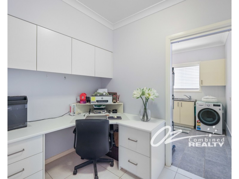 1 Firman Glen, St Georges Basin NSW 2540
