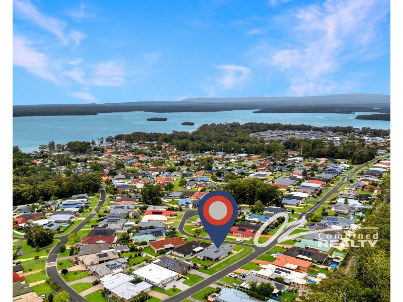 1 Firman Glen, St Georges Basin NSW 2540
