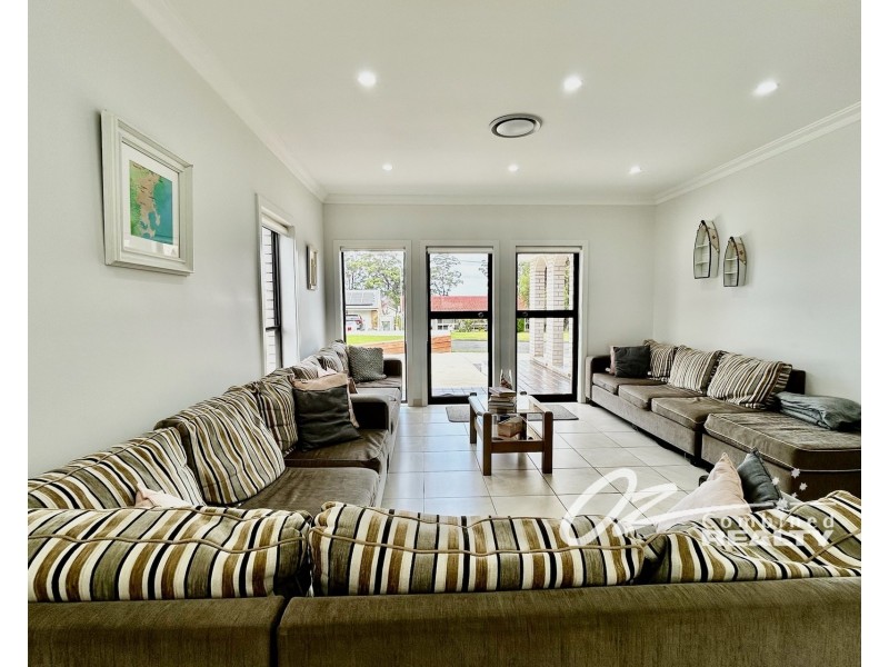 15 Yuroka Crescent, St Georges Basin NSW 2540