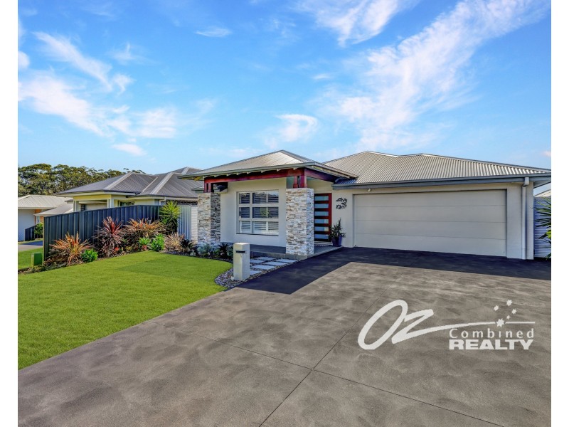 6 Blue Water Lane, Vincentia NSW 2540