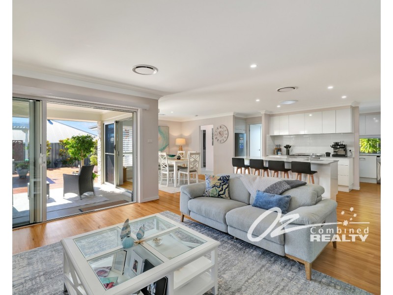 6 Blue Water Lane, Vincentia NSW 2540