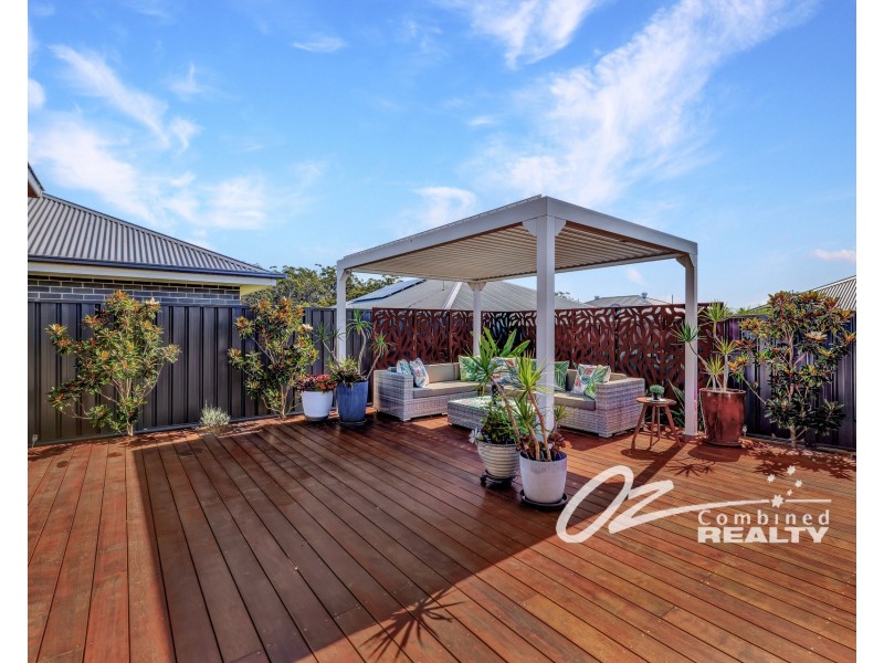 6 Blue Water Lane, Vincentia NSW 2540