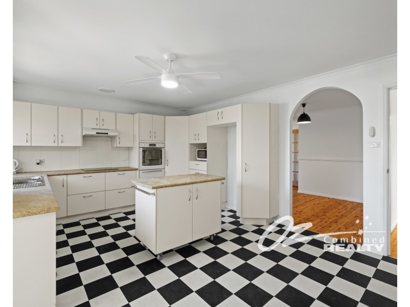 16 Ridgelands Drive, Sanctuary Point NSW 2540