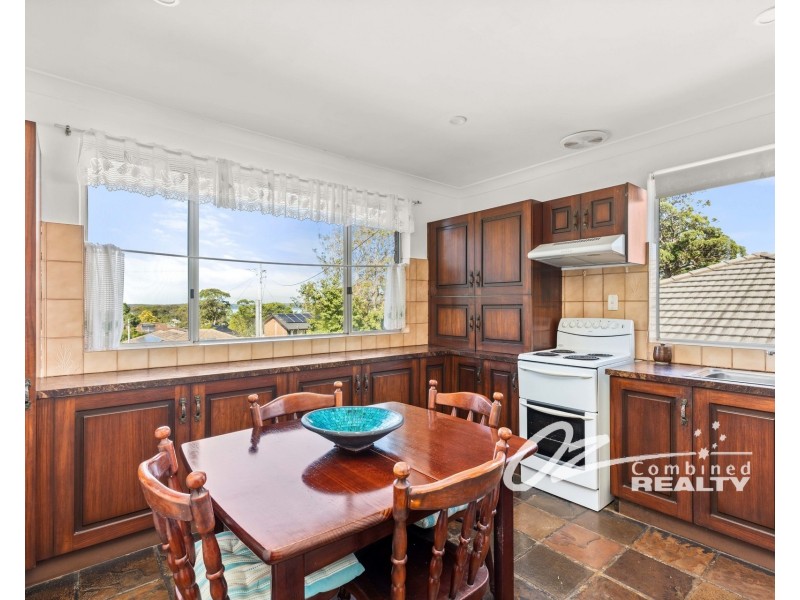 54 Tasman Road, St Georges Basin NSW 2540