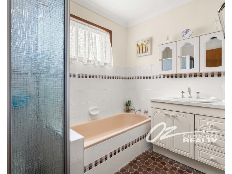 21 Ulm Road, Sanctuary Point NSW 2540