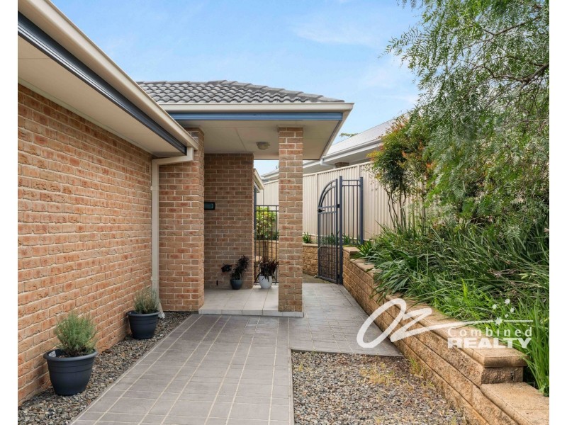 4 Belpitt Place, Sanctuary Point NSW 2540