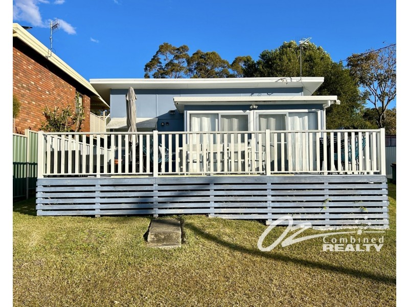 10 Lachlan Crescent, St Georges Basin NSW 2540