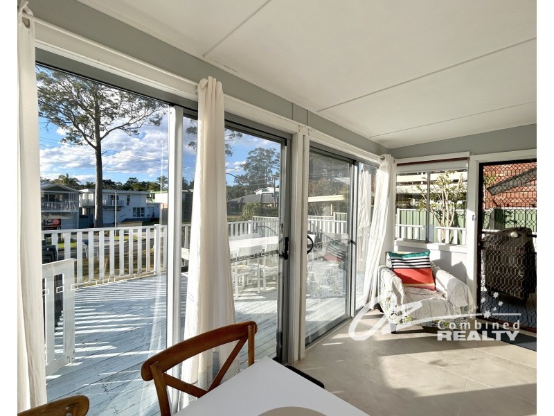 10 Lachlan Crescent, St Georges Basin NSW 2540