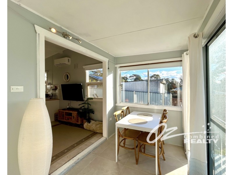 10 Lachlan Crescent, St Georges Basin NSW 2540