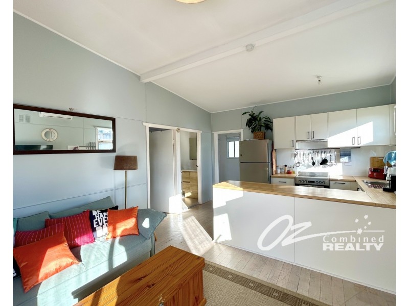 10 Lachlan Crescent, St Georges Basin NSW 2540