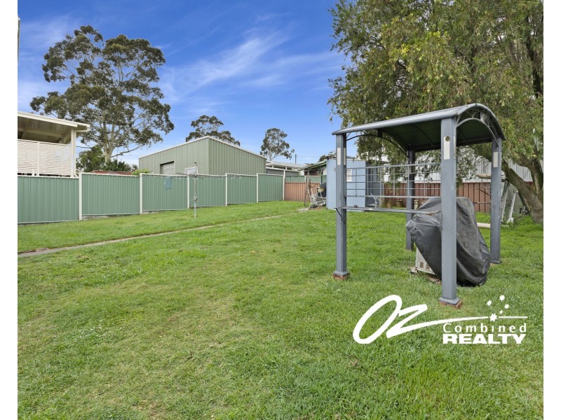 10 Lachlan Crescent, St Georges Basin NSW 2540