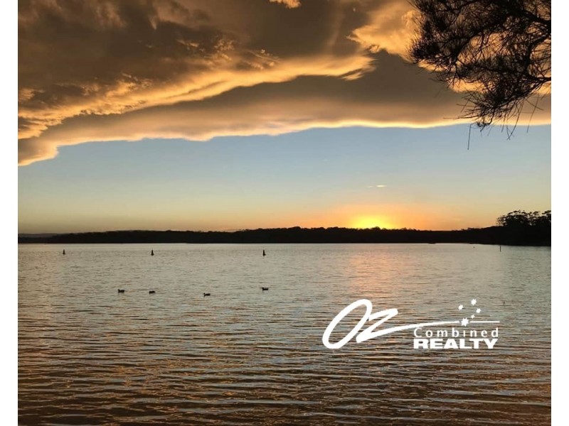10 Lachlan Crescent, St Georges Basin NSW 2540
