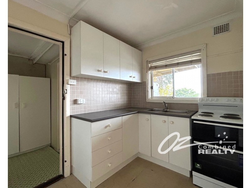 2 Bruce Street, St Georges Basin NSW 2540