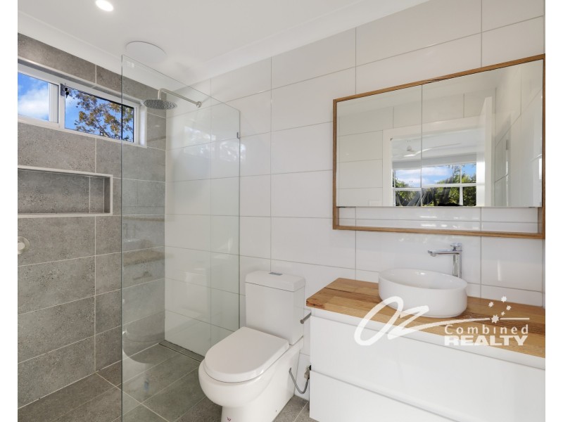 209 Macleans Point Road, Sanctuary Point NSW 2540