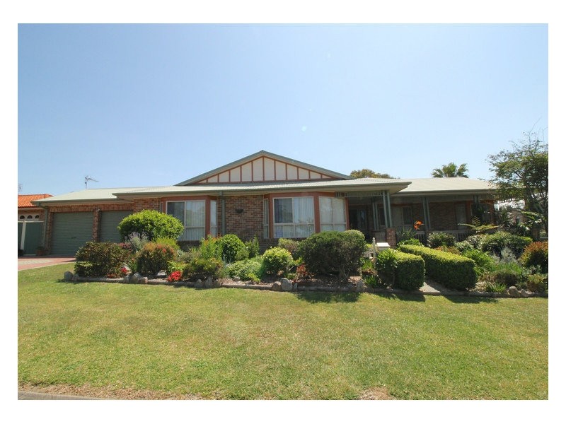 21 Nulla Place, St Georges Basin NSW 2540