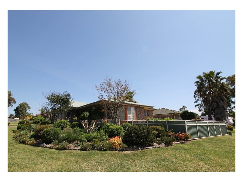 21 Nulla Place, St Georges Basin NSW 2540