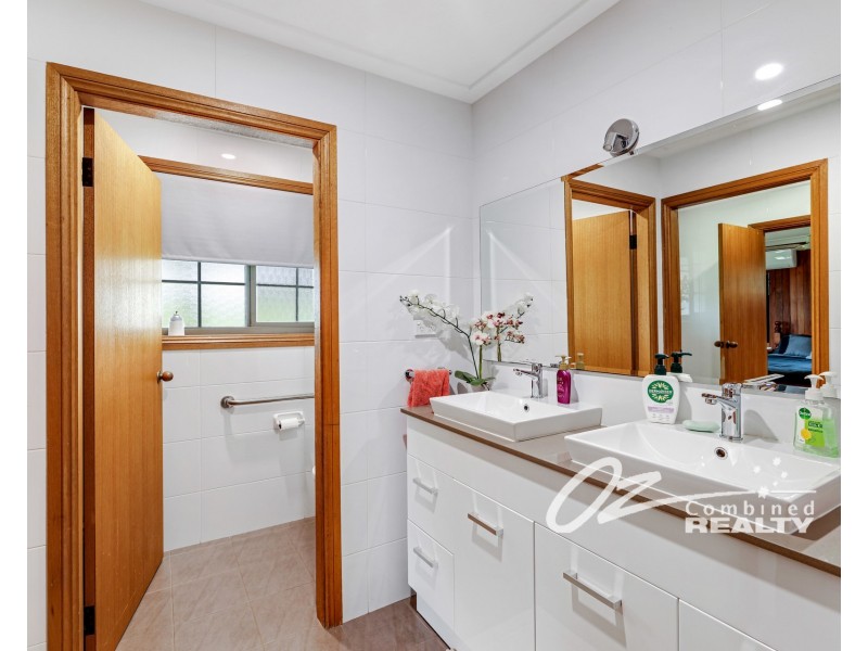 122 Bollerang Road, Wandandian NSW 2540