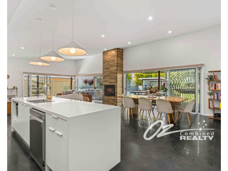 12 Park Road, St Georges Basin NSW 2540