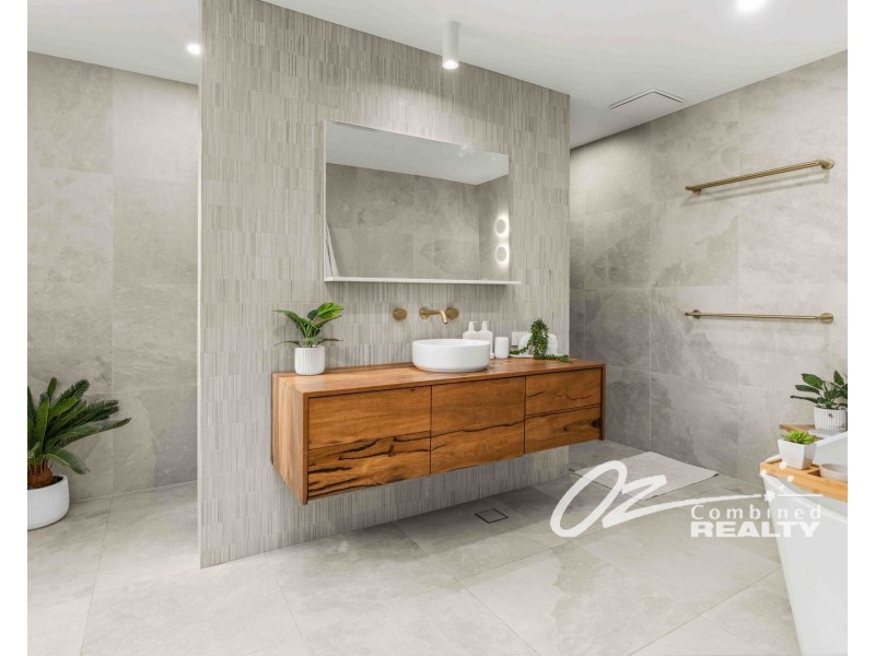 12 Park Road, St Georges Basin NSW 2540