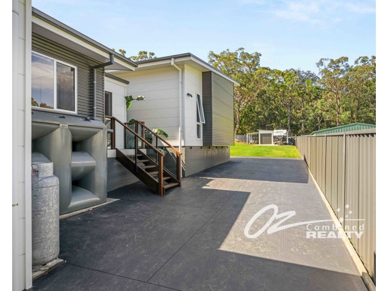 12 Park Road, St Georges Basin NSW 2540