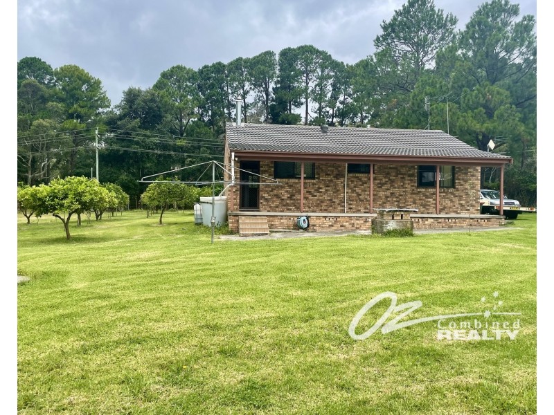 7 Goodland Road, Woollamia NSW 2540