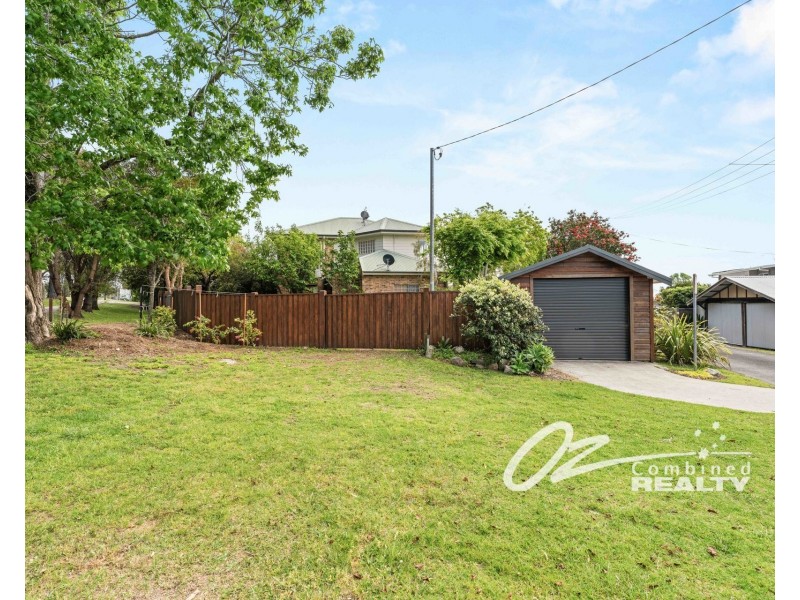 7 Admiralty Crescent, Huskisson NSW 2540